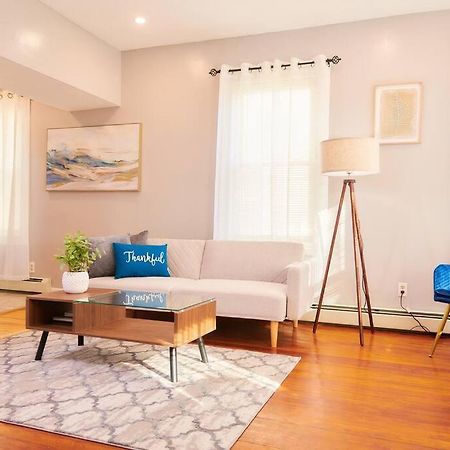 Cozy Apartment 1St 10Min Walk Downtown And City View Providence Luaran gambar