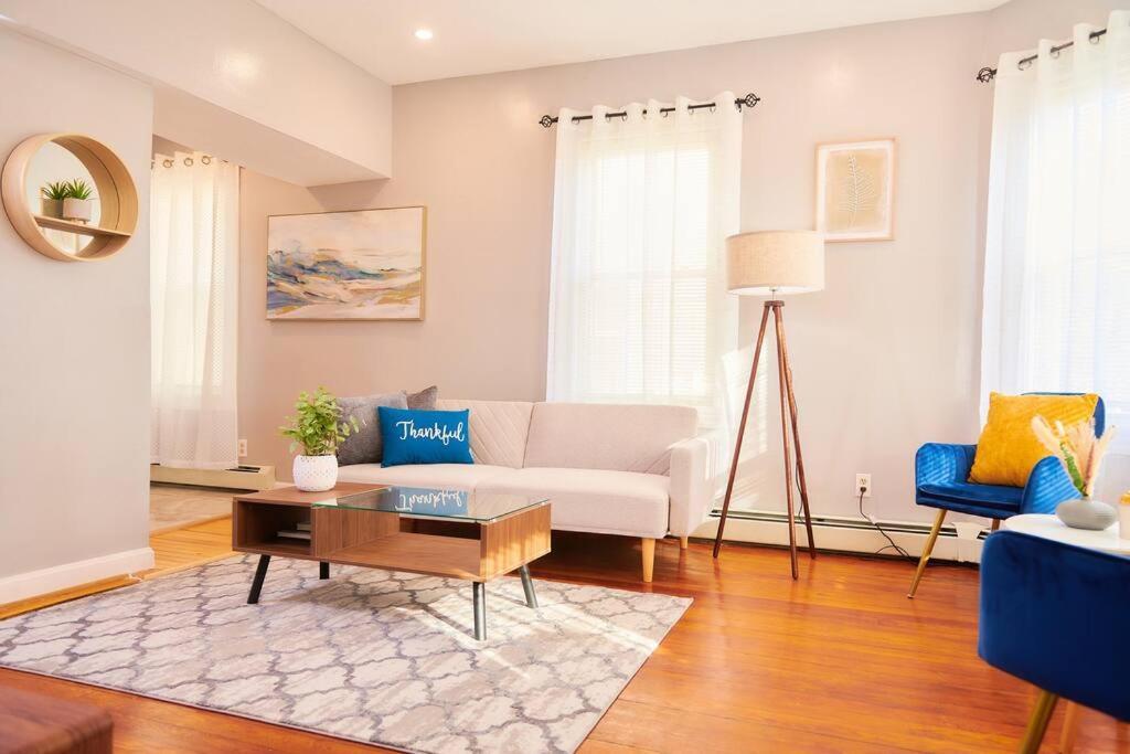 Cozy Apartment 1St 10Min Walk Downtown And City View Providence Luaran gambar