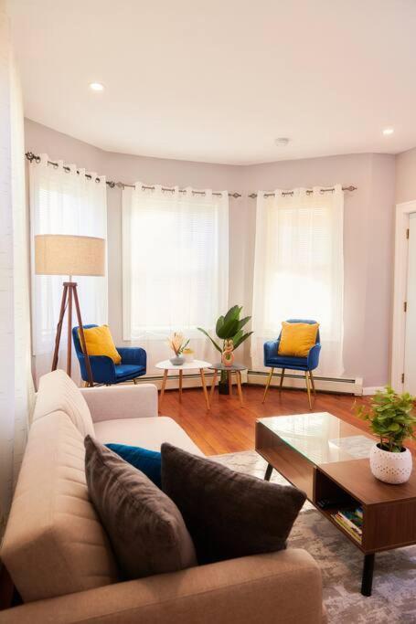 Cozy Apartment 1St 10Min Walk Downtown And City View Providence Luaran gambar