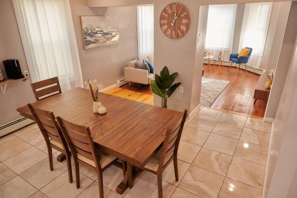 Cozy Apartment 1St 10Min Walk Downtown And City View Providence Luaran gambar