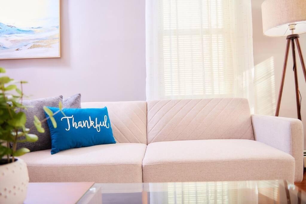 Cozy Apartment 1St 10Min Walk Downtown And City View Providence Luaran gambar