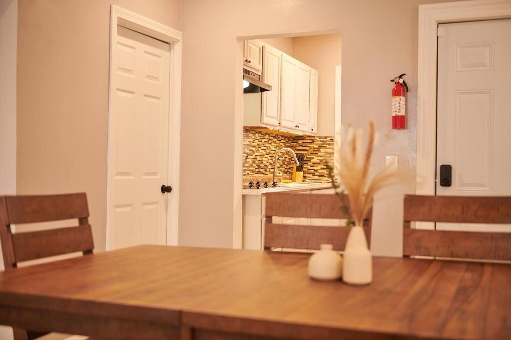 Cozy Apartment 1St 10Min Walk Downtown And City View Providence Luaran gambar